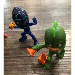 Set Figure PJ Masks Gekko E Night Ninja: Gekko Mobile Con Luci, Giocattolo Per Bambini 3+ Anni